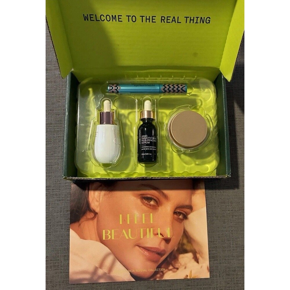 NWT Josie Maran Nothing But Pure 4 Piece Beauty Kit- Argan Oil Milk,smoothSerum
